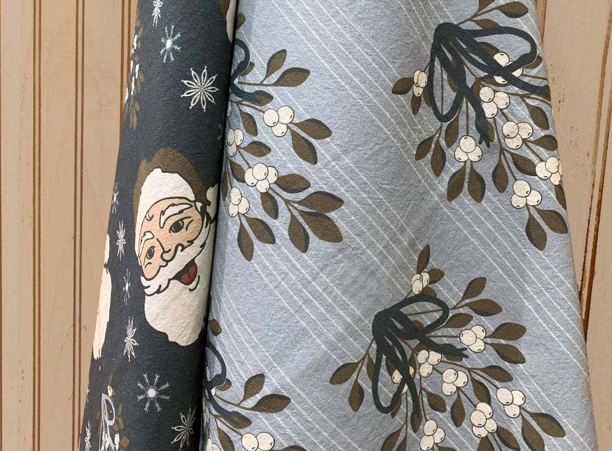 Mistletoe Magic on Blue