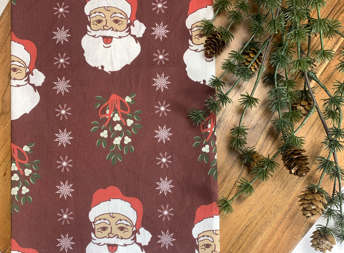 Santa’s Mistletoe on Red